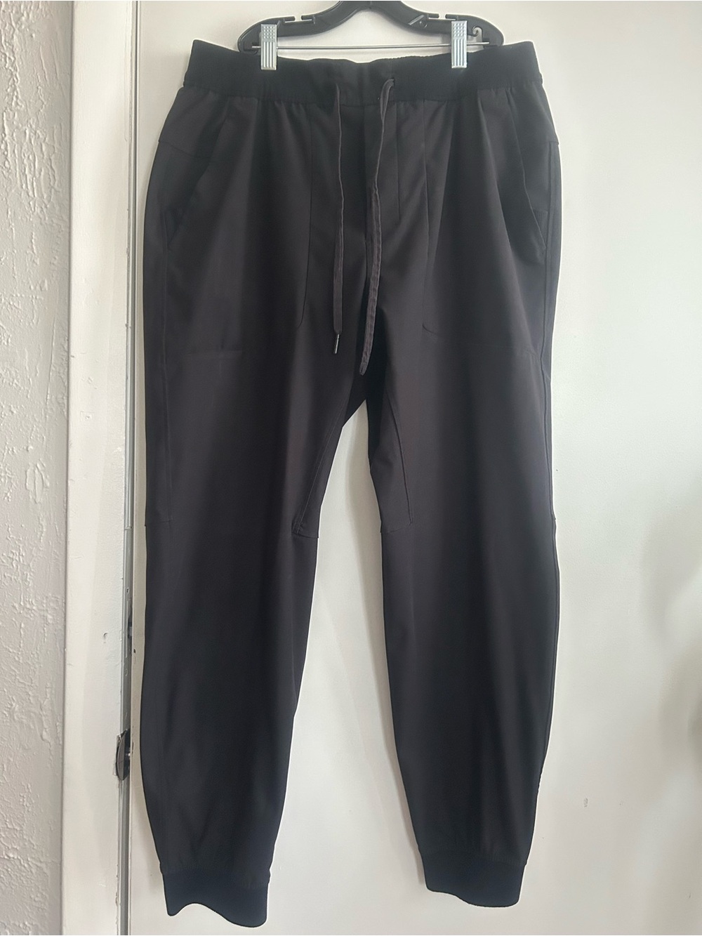 lululemon athletica Men's Black Performance Joggers